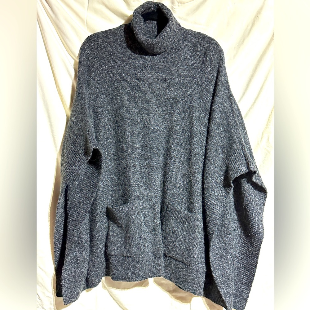 MICHAEL Michael Kors Alpaca Blend Turtleneck Poncho Sweater - NWOT - Size M
